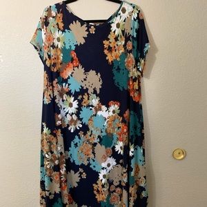 Floral dress with pockets